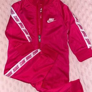 Nike baby body